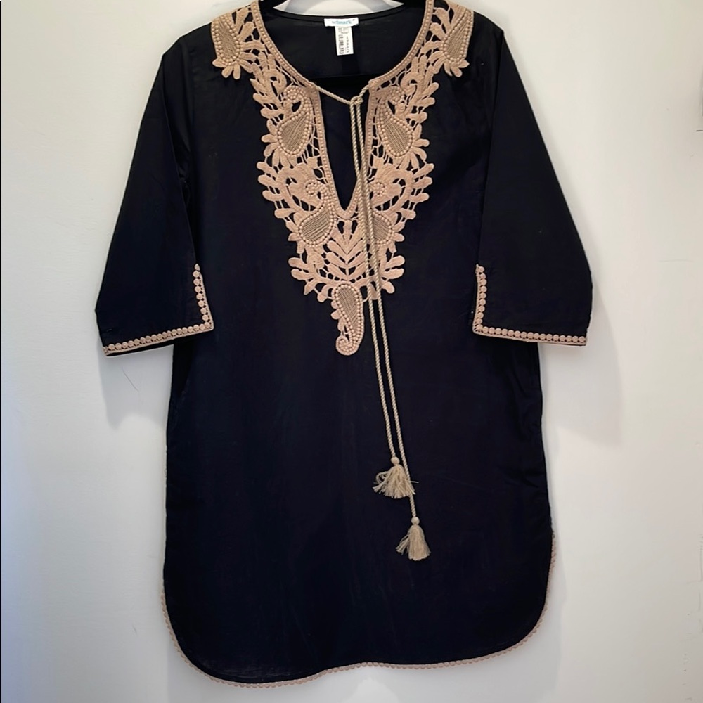 Black Tunic with Beige Crochet Detail M
